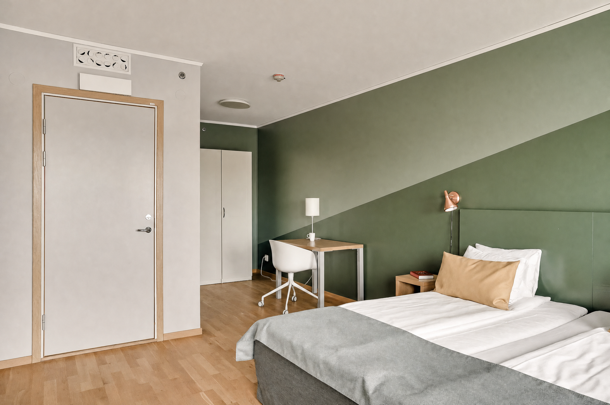 One Bedroom Apartment